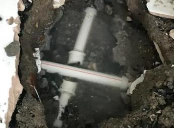 博乐阳台漏水维修公司为您分享楼上楼下漏水怎么处理
