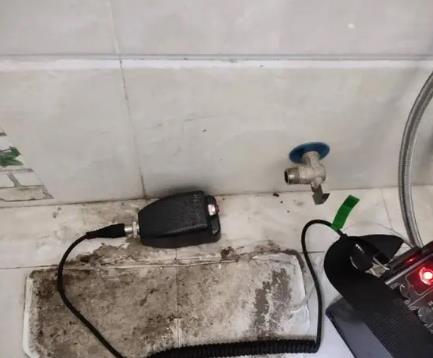 博乐屋顶漏水维修公司分享下卫生间漏水的危害及解决方法
